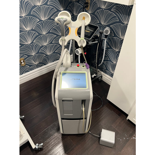 2007 Cutera XEO w/ NdYag & Limelight for sale *low counts* - Offer Aesthetic