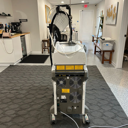 2021 Quanta Light 4V Evo /w Zimmer Cryo 6 and Smoke Evacuator for Sale